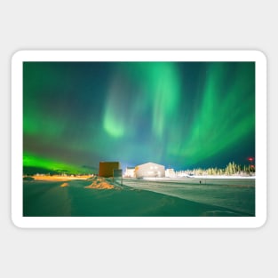 Arctic Circle Auroras in Alaska Magnet